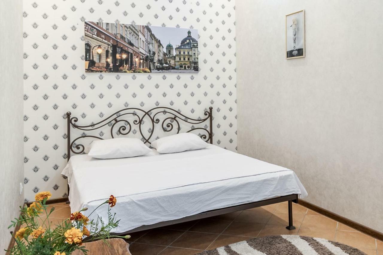 Comfortable Apartment On Franko Lviv Exteriör bild